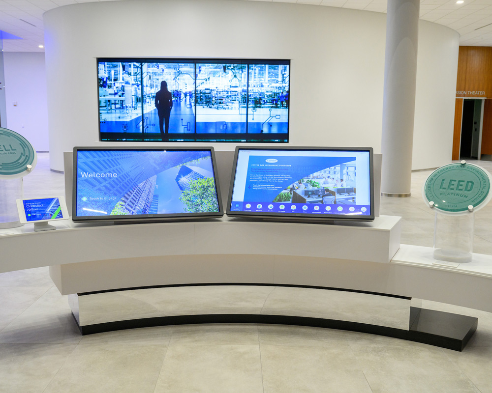 Carrier Experience Center 7