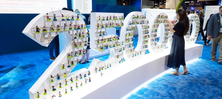 Derse Trade Show Lego Interactive Engagement